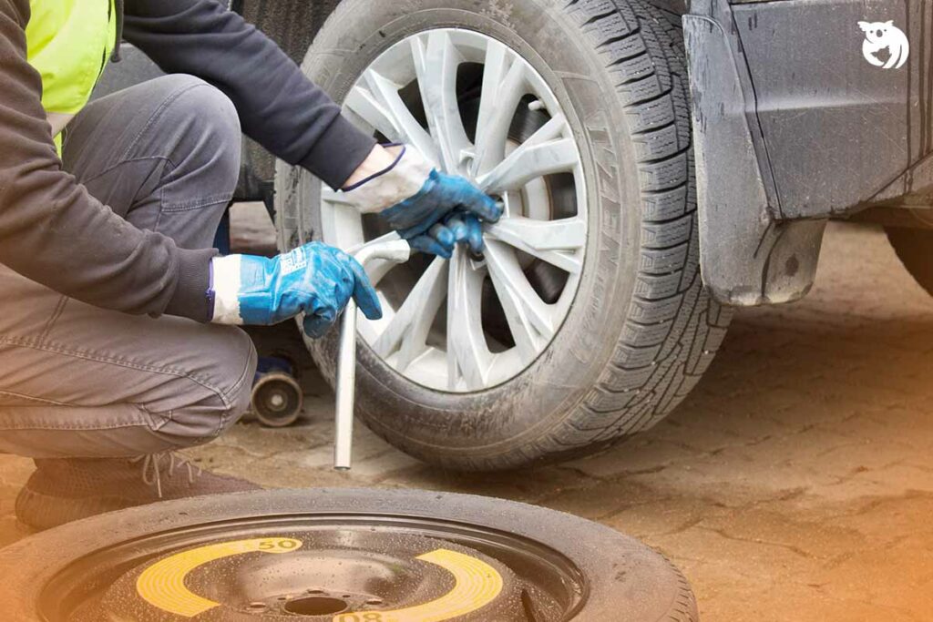 Bagaimana Cara Mengganti Ban Mobil Yang Benar